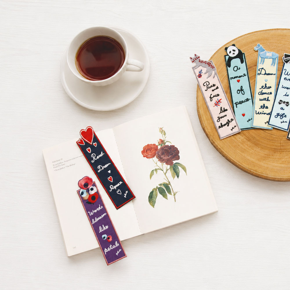 刺繍ブックマークイメージ